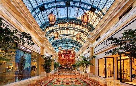 Luxury Las Vegas Shopping Mall 